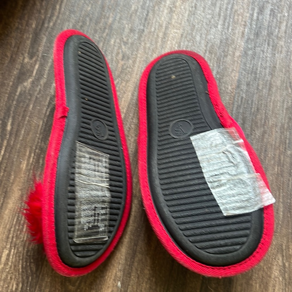 VS Slippers - Picture 3 of 3